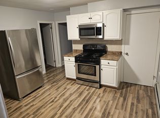 14 Borden St FLOOR 1, Pawtucket, RI 02861