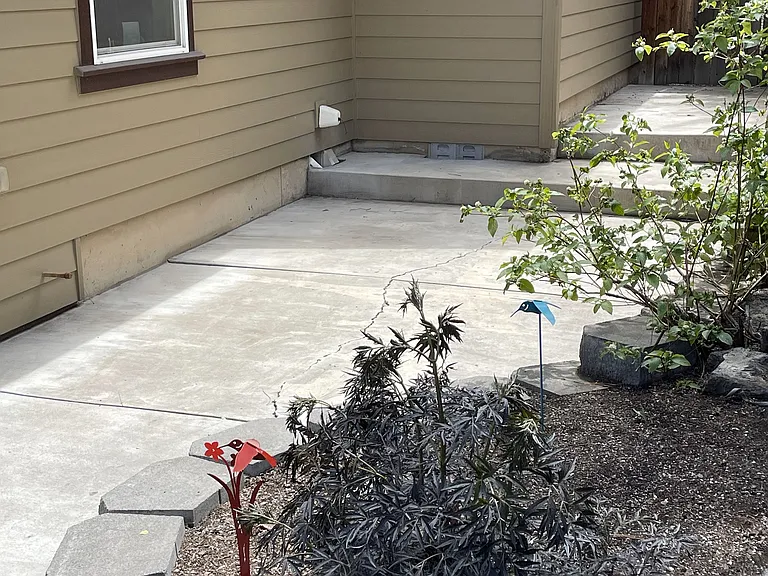 319 SW Chukar Ln — Photo 18