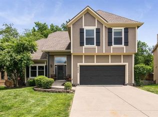 14425 S Summit St, Olathe, KS 66062