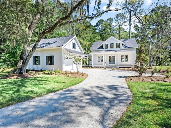 26 Oldfield Village Rd, Bluffton, SC 29909
