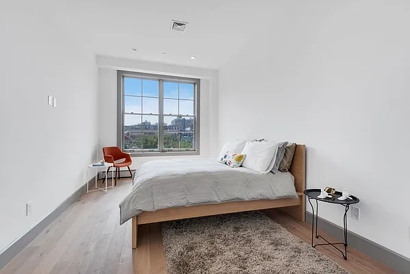 Sold by Compass | media 5