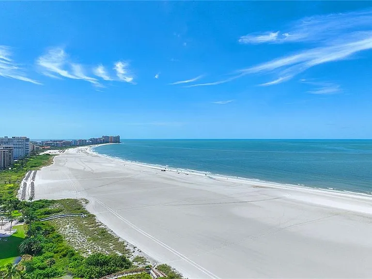 100 N Collier Blvd #Penthouse 5 — Photo 30