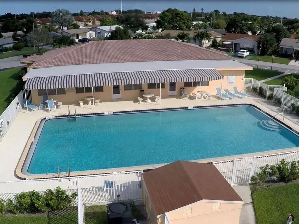 2nd image of 4718 NW 50th Street