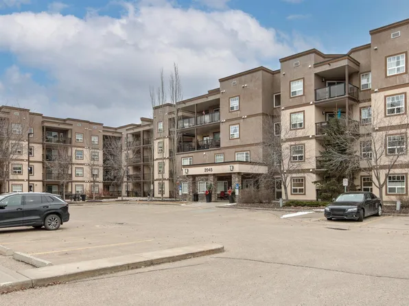 2045 Grantham Ct NW #224, Edmonton, AB T5T 3X6