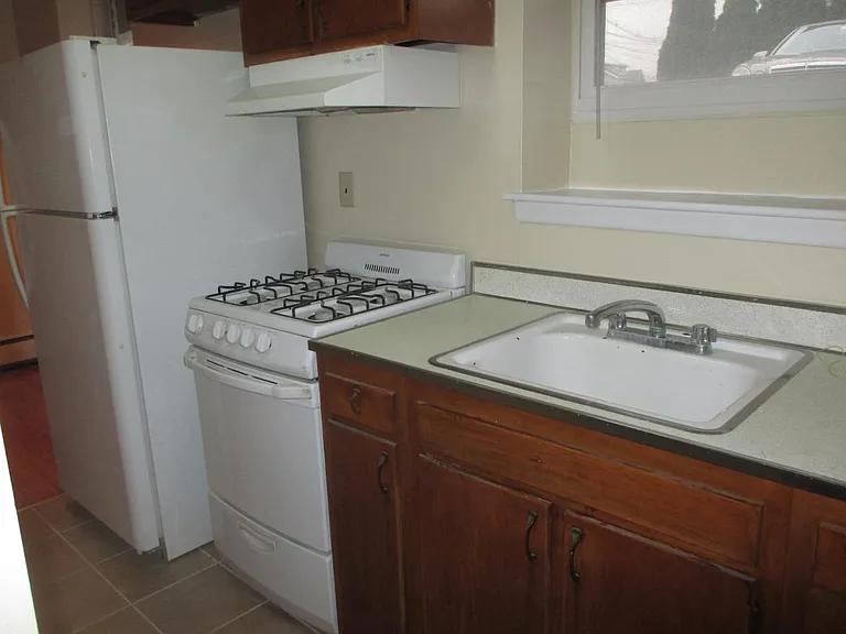 155 Garden Ave #4A — Photo 6