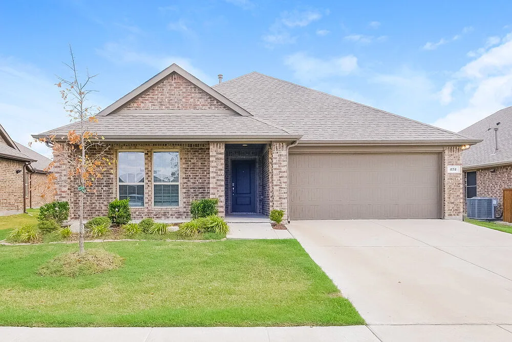 3 bed, 2.0 bath, 1769 sqft, $2,465 — Photo 1