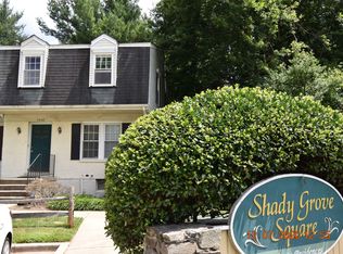 7032 Roslyn Ave, Derwood, MD 20855