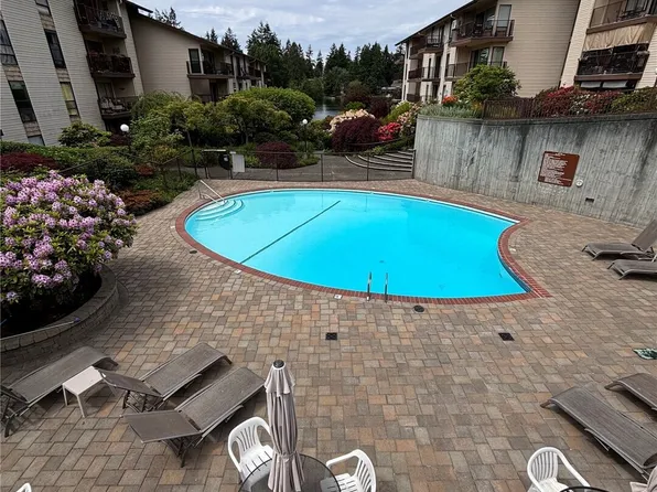 13201 Linden Avenue N #408A, Seattle, WA 98133