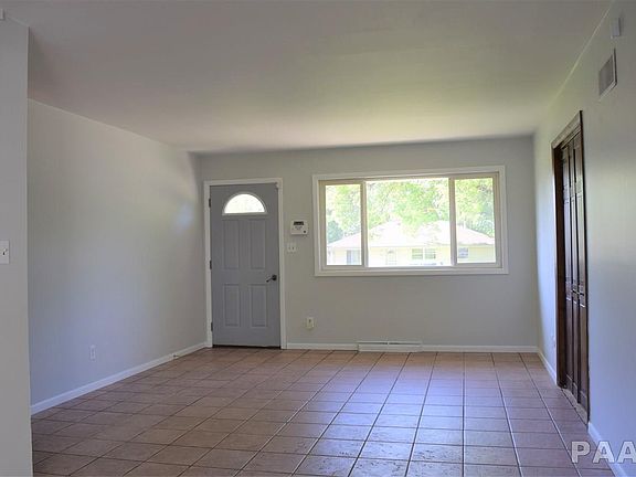 3rd image of 5505 N Renwood Ave