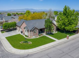 2490 Goodnight Dr, Springville, UT 84663