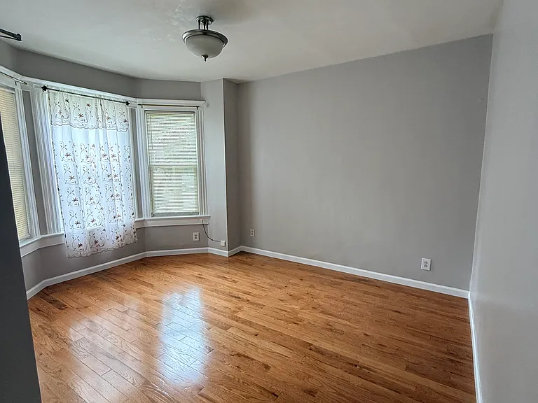 129-131 Cherry St #131- 1ST FL — Photo 7