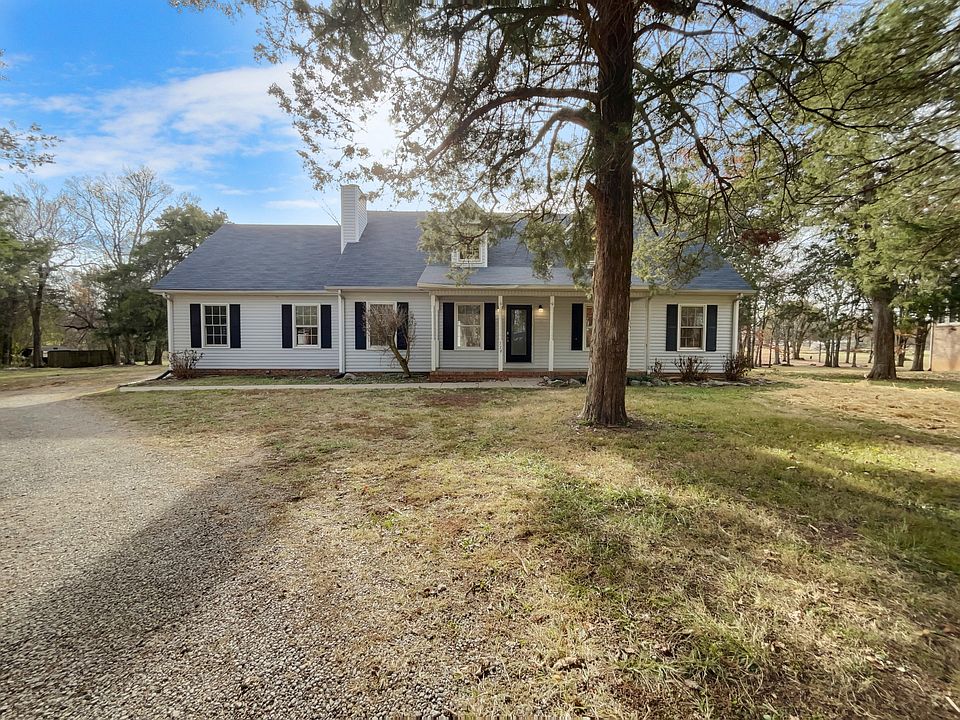 1st image of 776 Tara Ct