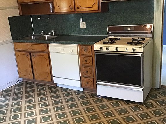 5th image of 53 Baltimore Ave