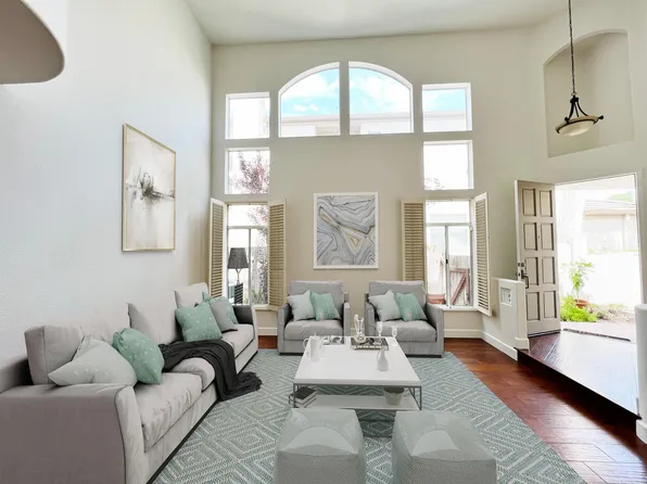 4516 Da Vinci St, San Diego, CA 92130