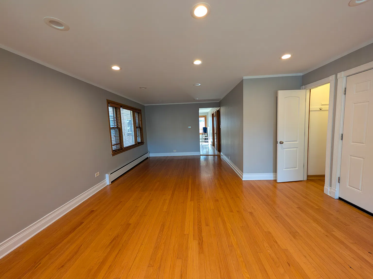 2 bed, 1200 sqft, $1,895 — Photo 3