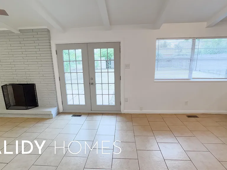 2714 Tottingham Rd — Photo 11