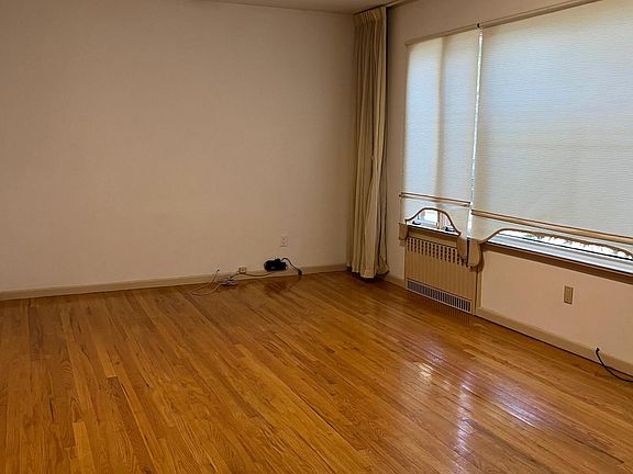 3rd image of 170 Cannon Blvd