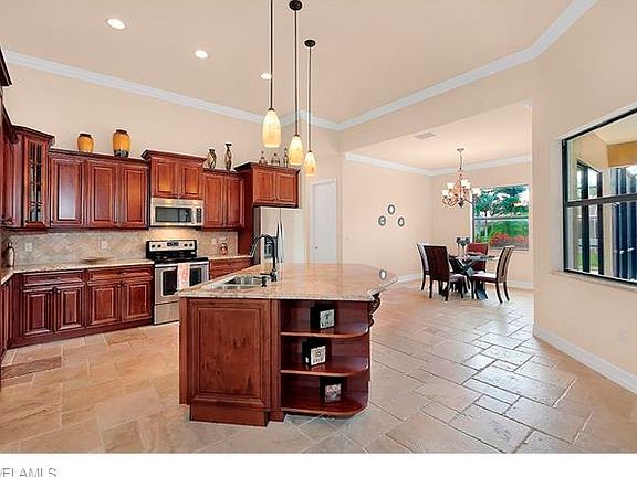 5th image of 5326 Agualinda Blvd