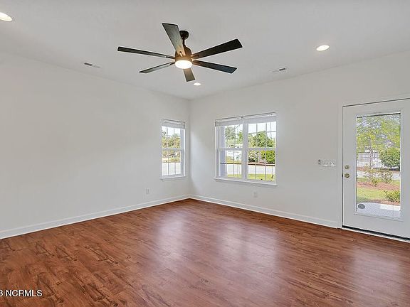 5th image of 4844 Beech Tree Dr SE