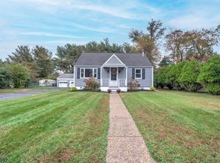 206 Clearview Ave, Hamilton, NJ 08619