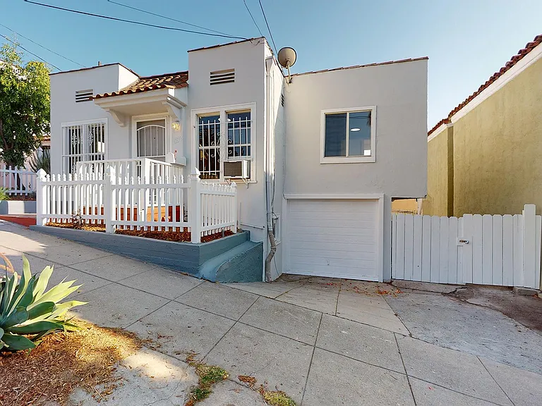 1532 Scott Ave — Photo 28
