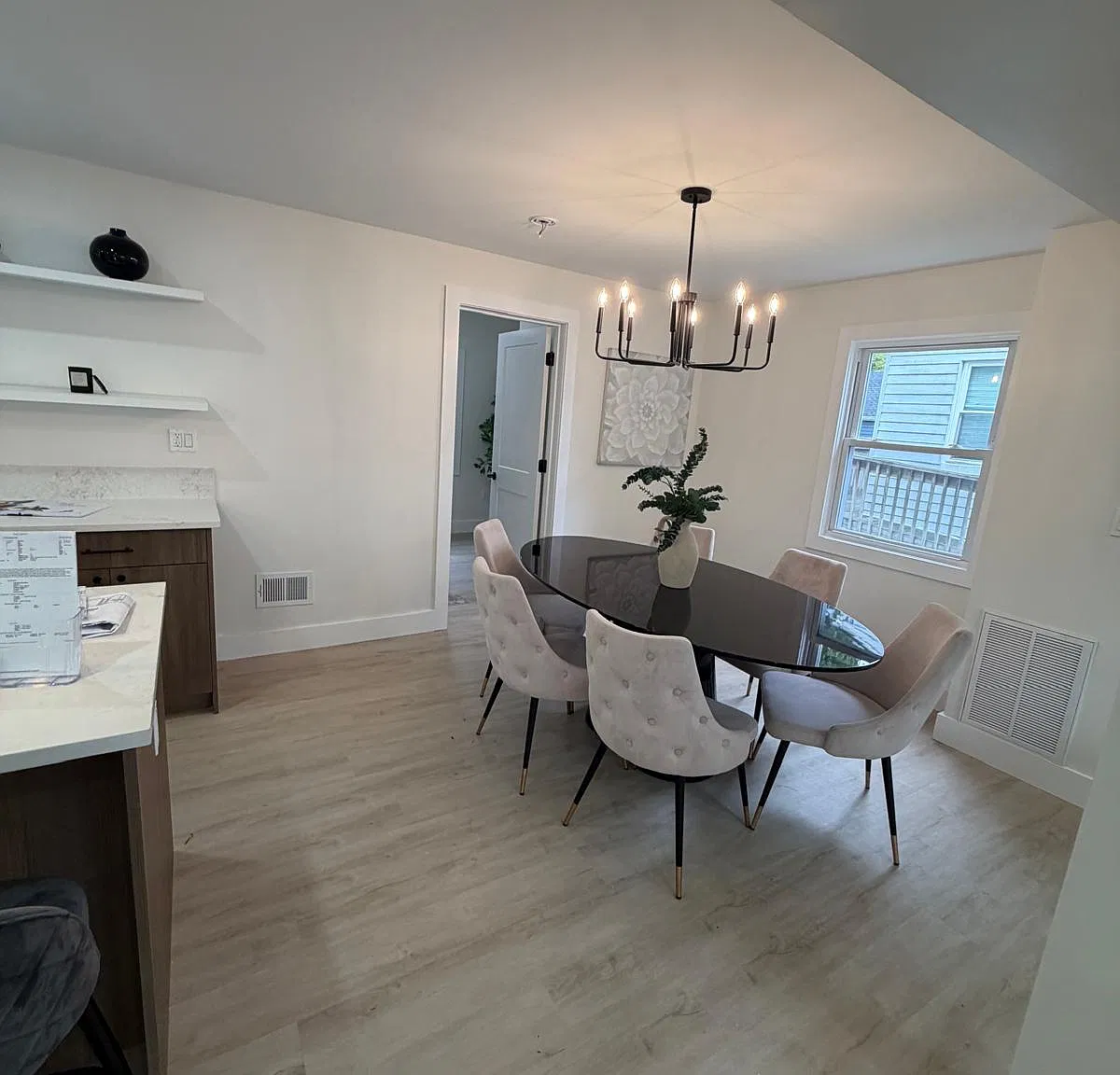 4 bed, $5,000 — Photo 4