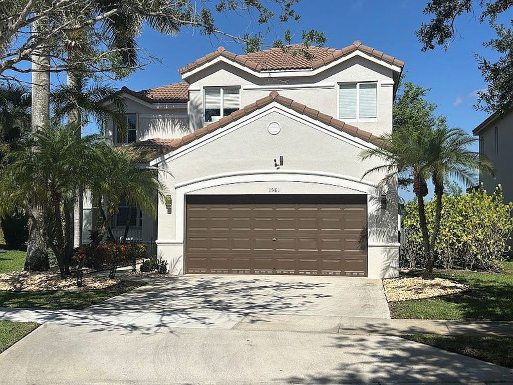 1581 Winterberry Ln - Property Image