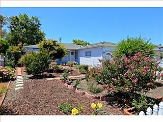 3rd image of 1766 Briarwood Dr