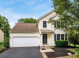 106 Sapphire Ice Dr, Delaware, OH 43015