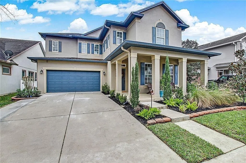 4 bed, 3.5 bath, 2699 sqft, $3,900 — Photo 1