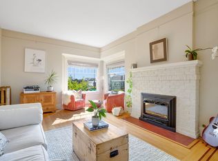 402 N 44th St, Seattle, WA 98103