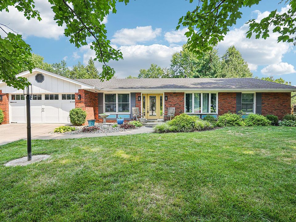 1st image of 113 Vernon Dr