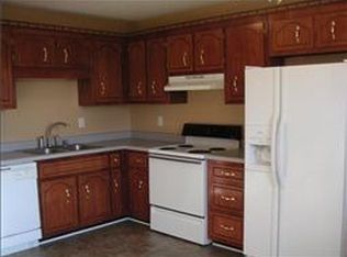 226 Golden Pond Ave, Oak Grove, KY 42262