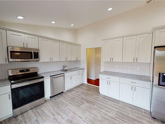 3rd image of 16 Wayland Way