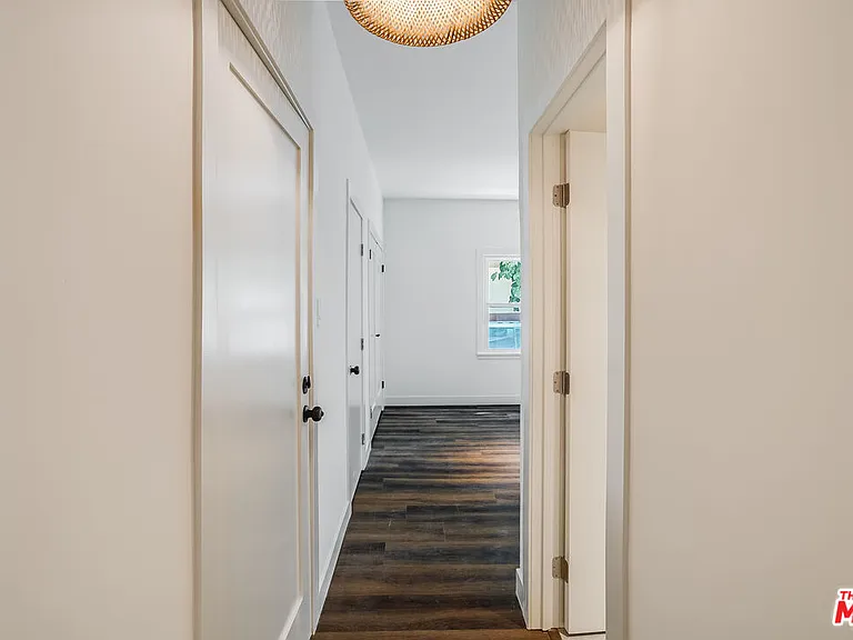 151 N Swall Dr #4 — Photo 2