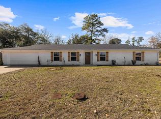 1907 Beth Dr, Longview, TX 75605