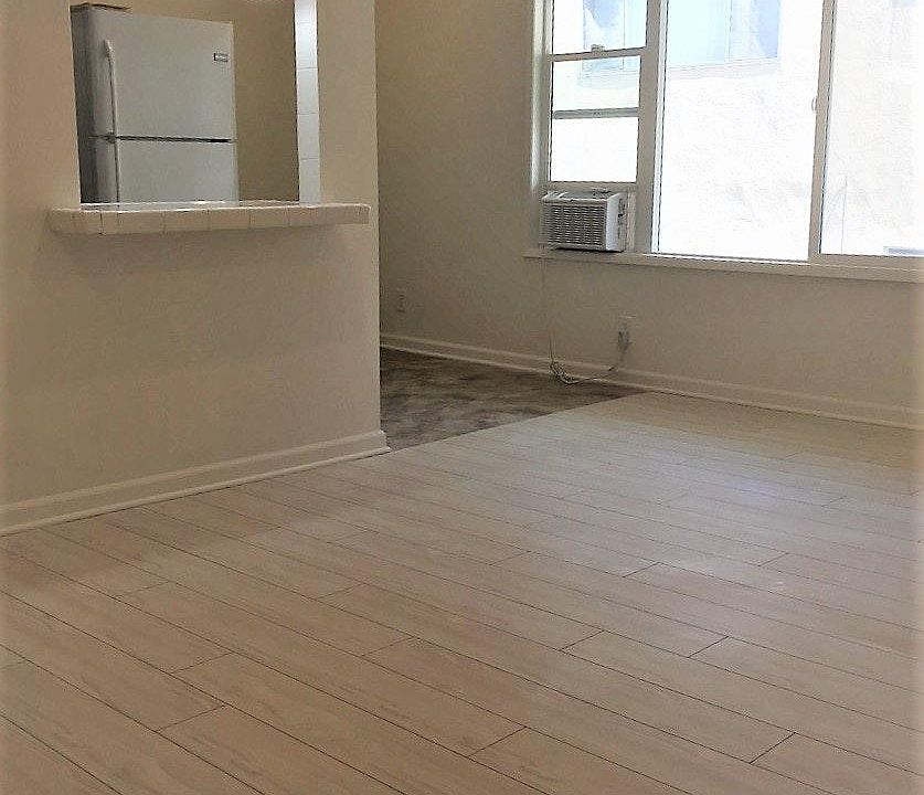 1st image of 2633 Centinela Ave APT 10