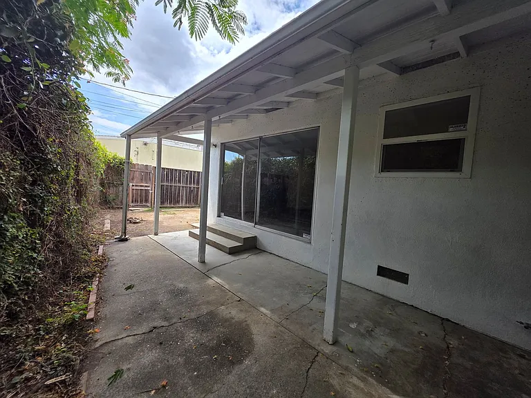 Bowen/Phelps Duplex — Photo 29