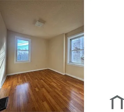 278 E Montana St — Photo 8