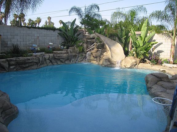 Custom salt water pool