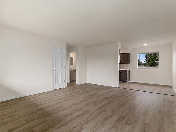 5th image of 911 S Pacific Ave #8-911-8