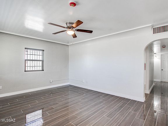 3rd image of 4413 S Liberty Ave