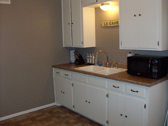 3rd image of 1805 Coronado Ave