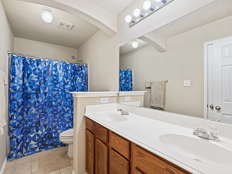1160 Landon Ln — Photo 14