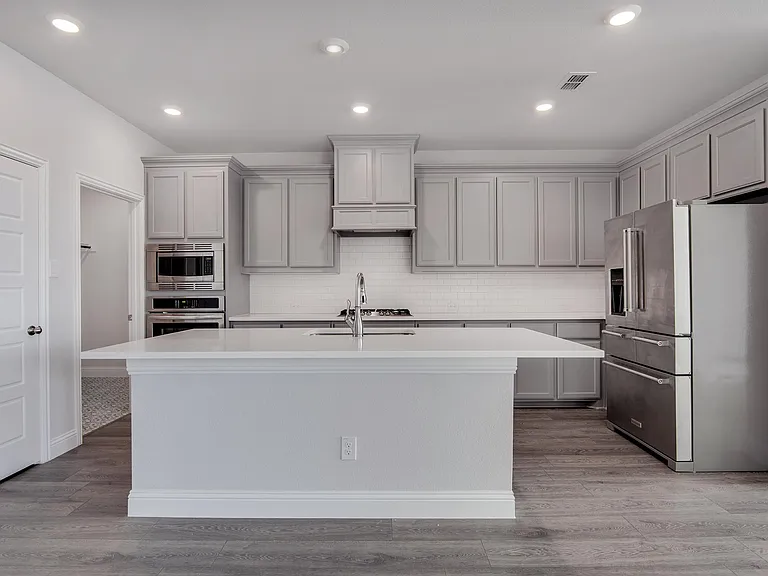 1021 Catskill Ct — Photo 6