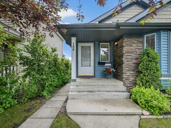 100 E Somerside Grv SW, Calgary, AB T2Y 3V2