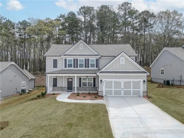 576 Calgary Downs Dr, Winder, GA 30680