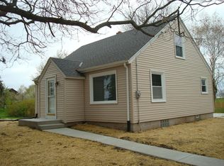 5411 Nicholson Rd, Franksville, WI 53126