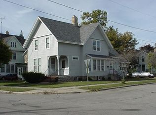 500 W Lincoln Ave #A, Oshkosh, WI 54901