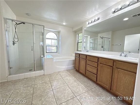 4th image of 10632 Peach Creek St